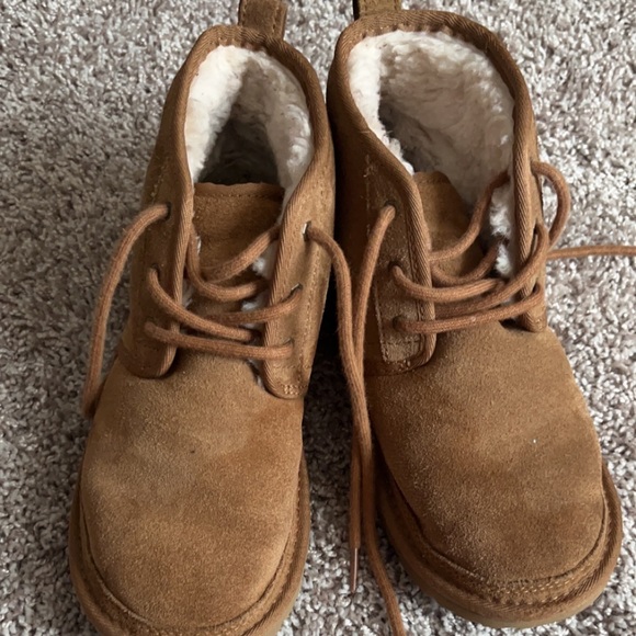 Lightly worn UGGs - Picture 2 of 3